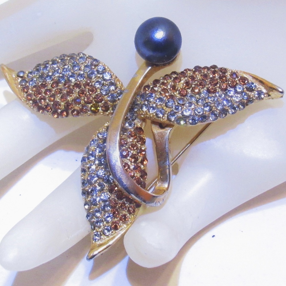 Vintage Schiaparelli Abstract Flower Brooch